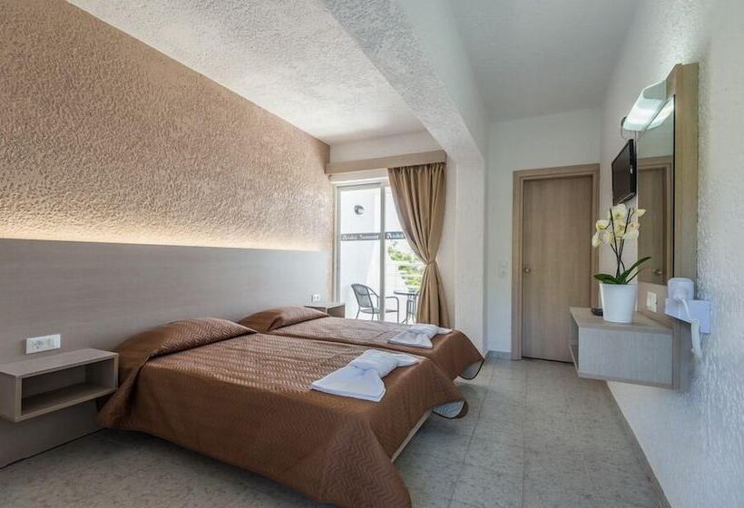 בית מלון כפרי Essential Summer   Adults Only