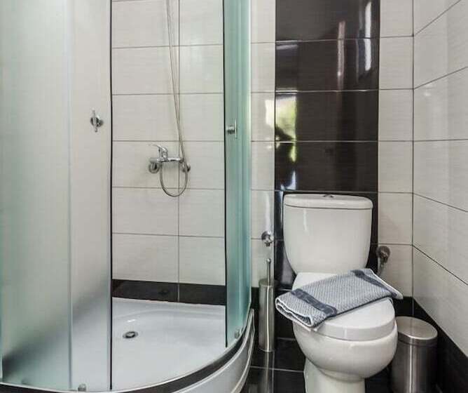 בית מלון כפרי Essential Summer   Adults Only