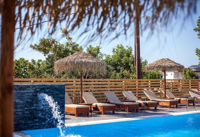 בית מלון כפרי Essential Summer   Adults Only