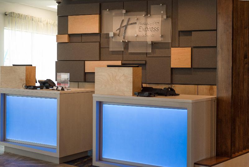 호텔 Holiday Inn Express & Suites Rock Falls, An Ihg