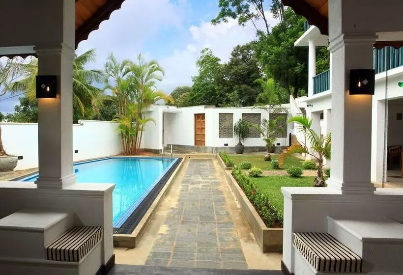 Hotel Kaya Residence Kandy