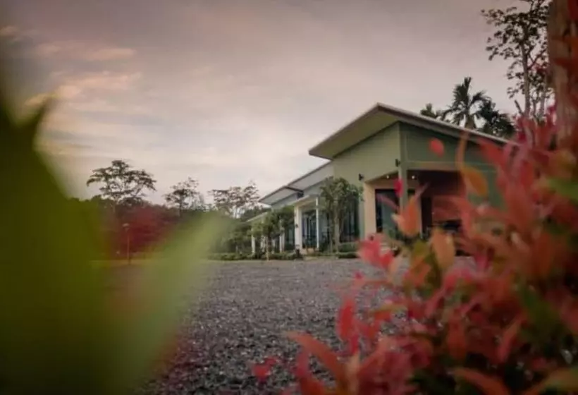 Hotelli Moonlight Cottage Phuket