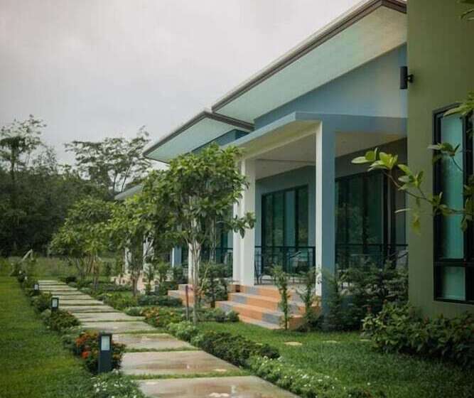 فندق Moonlight Cottage Phuket