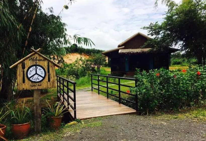 Hotelli Moonlight Cottage Phuket