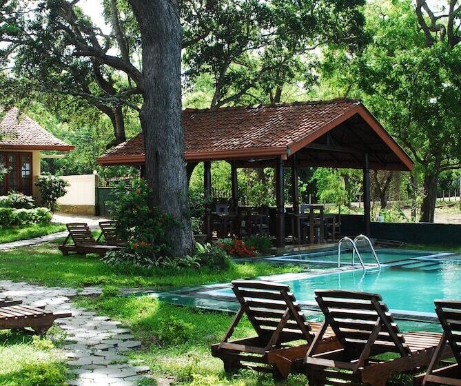 בית מלון כפרי Oak Ray Lake Resort