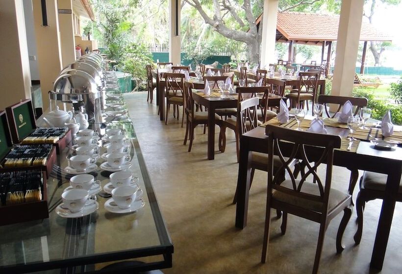 בית מלון כפרי Oak Ray Lake Resort