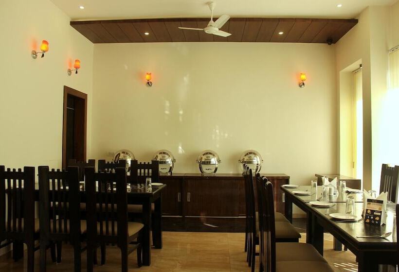 בית מלון כפרי OYO 3030 Udaipole