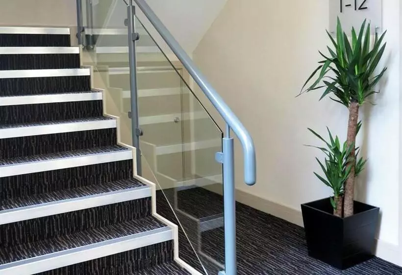 酒店 The White Hart