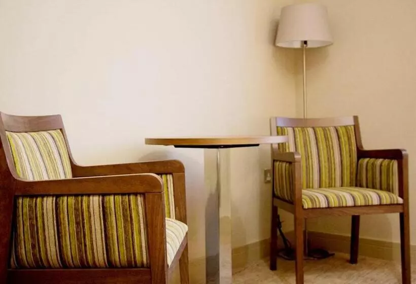 酒店 The White Hart