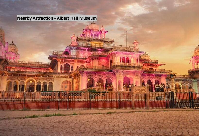 酒店 Townhouse C Scheme Ahinsa Circle