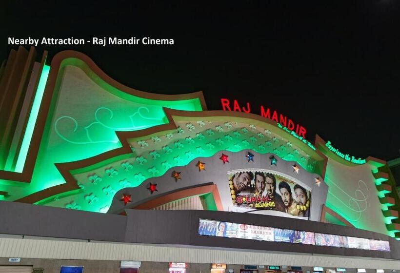 酒店 Townhouse C Scheme Ahinsa Circle