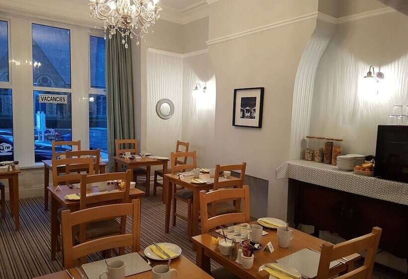 膳宿费 The Sea Croft Bed Breakfast & Bar St Annes