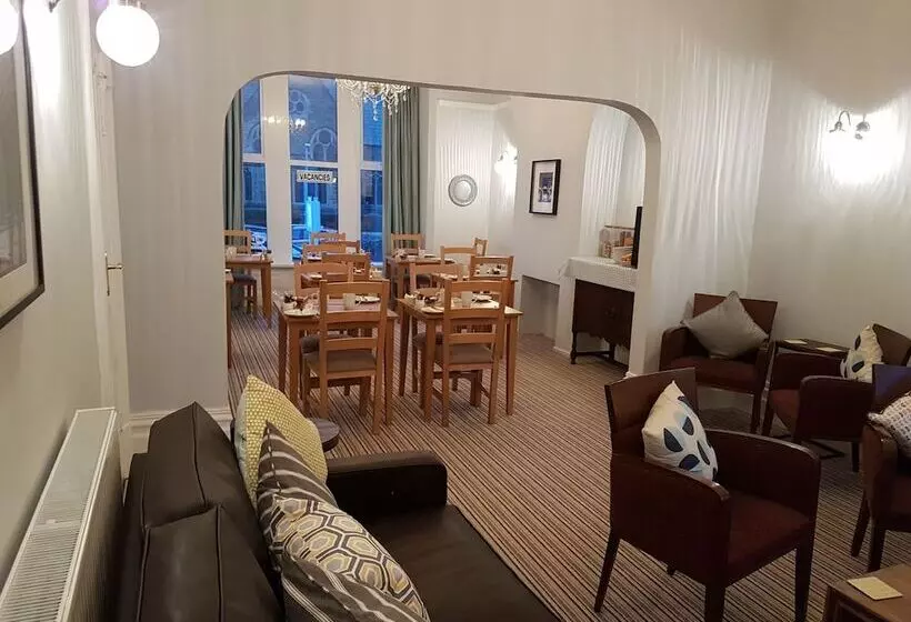 Pension (Hôtel basse catégorie) The Sea Croft Bed Breakfast & Bar St Annes