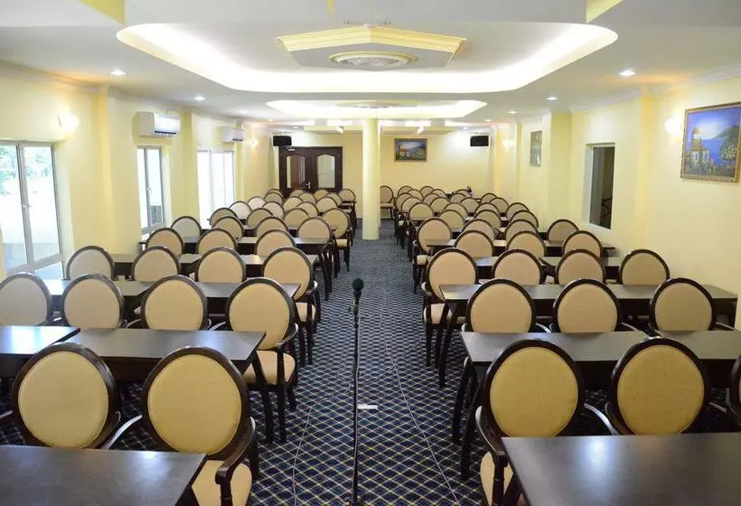 Yeob Bay Hotel & Resort