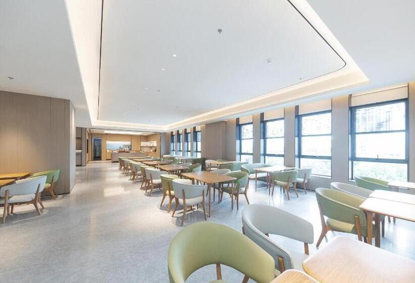 Ji Hotel Nantong East Bus Station