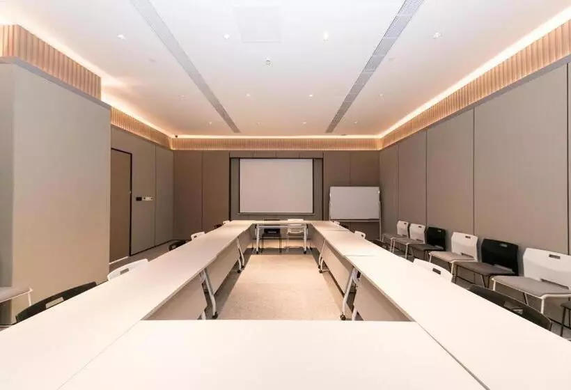 Ji Hotel Wuxi Railway Station