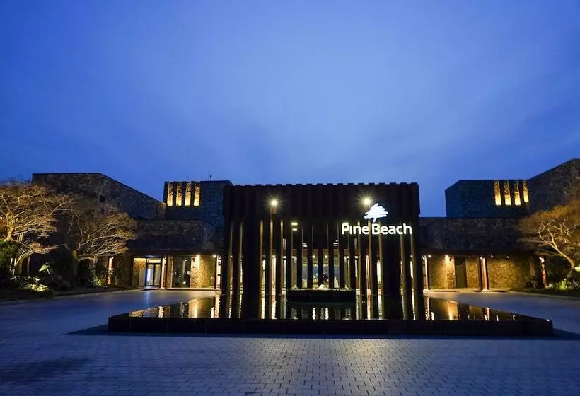 Hotelli Pine Beach Golf