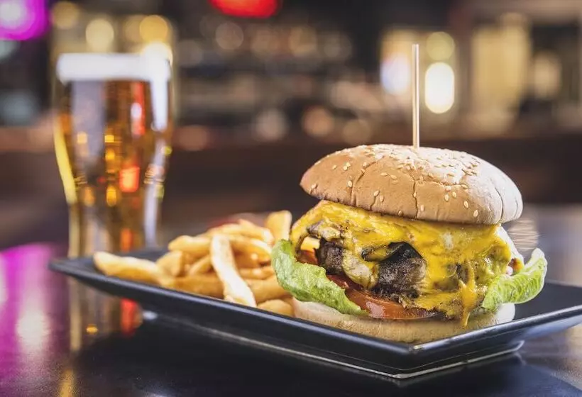 Hotelli Red Sands Accommodation Newman