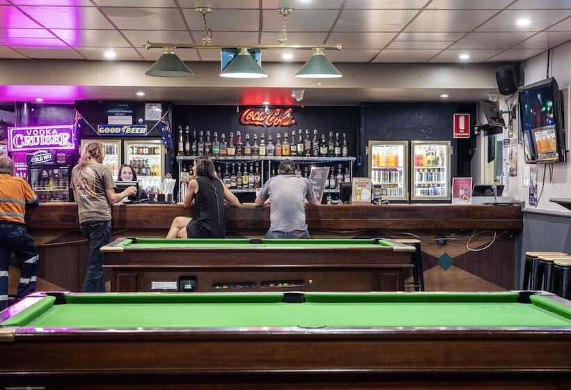 Hotel Red Sands Accommodation Newman