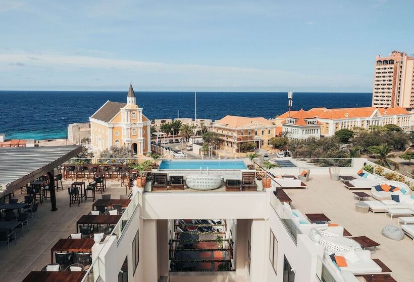 Elements Hotel & Shops