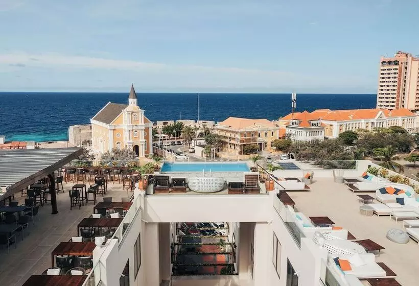 Elements Hotel & Shops