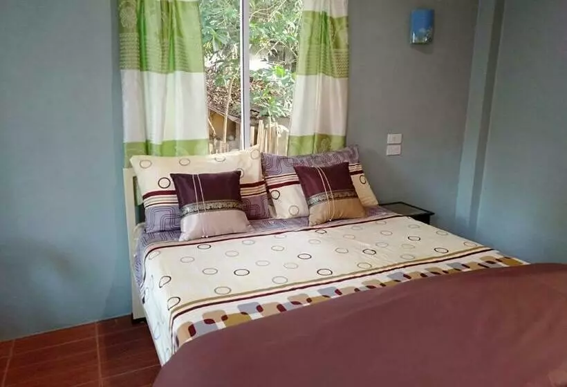 Chandra Hostel Koh Tao