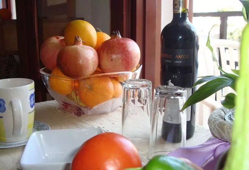 Arkadi Apartments By Checkin