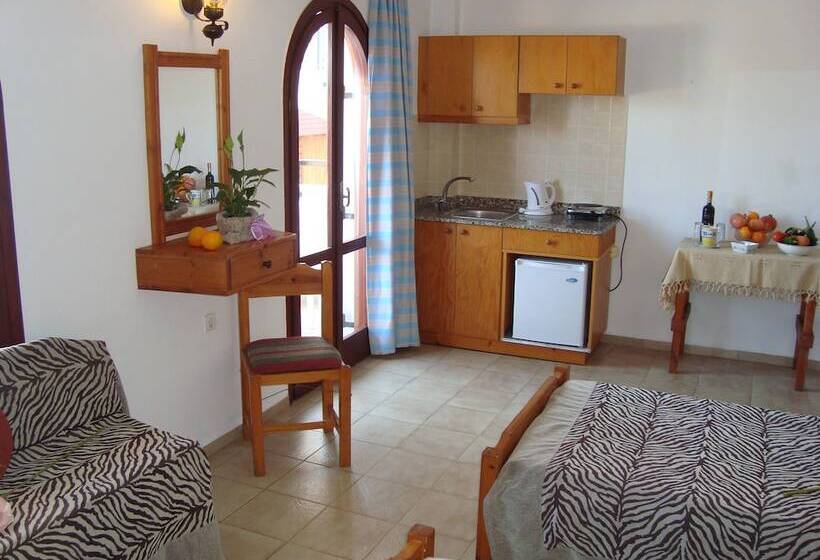 Arkadi Apartments By Checkin