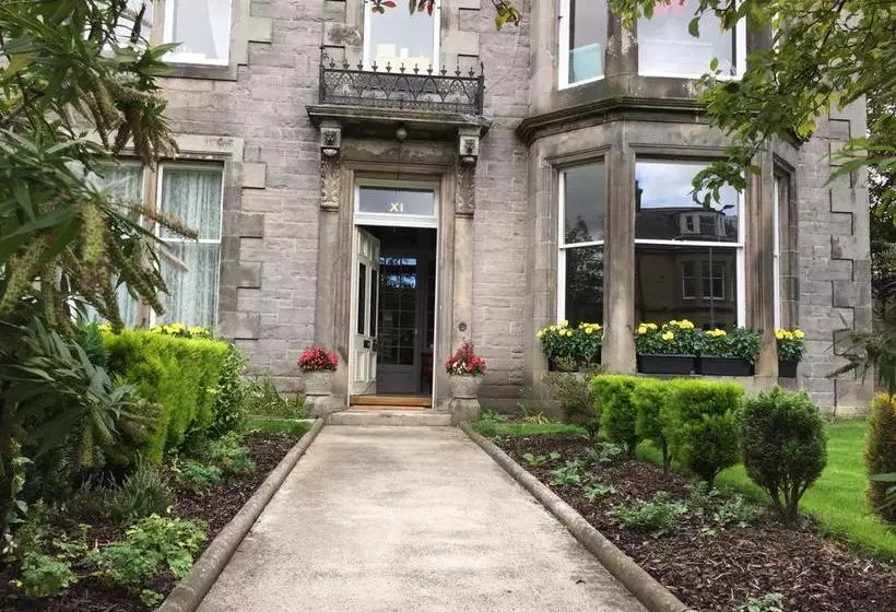 تختخواب و صبحانه Edinburgh Sixteen