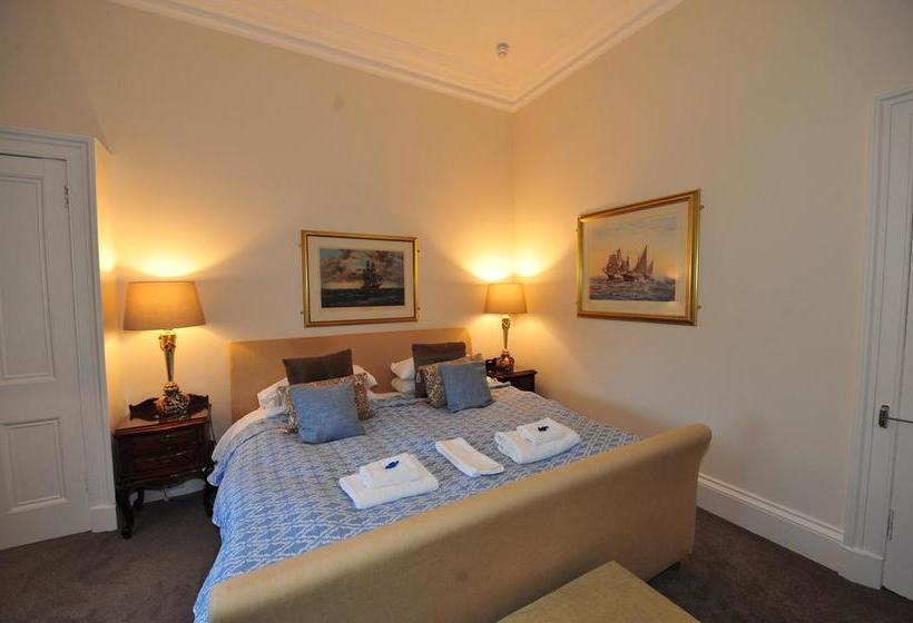 ベッドアンドブレックファースト Edinburgh Sixteen