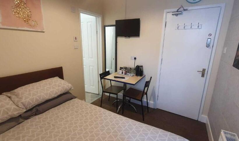 Bed and Breakfast Elm Tree Guest House