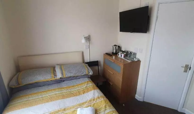 Aamiaismajoitus (B&B) Elm Tree Guest House