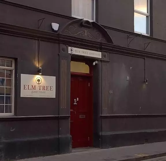 Aamiaismajoitus (B&B) Elm Tree Guest House