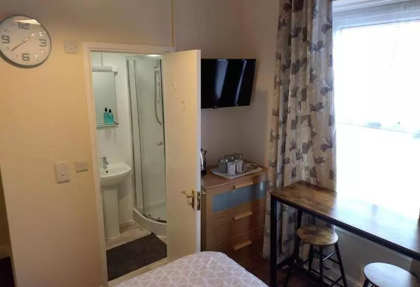 Aamiaismajoitus (B&B) Elm Tree Guest House