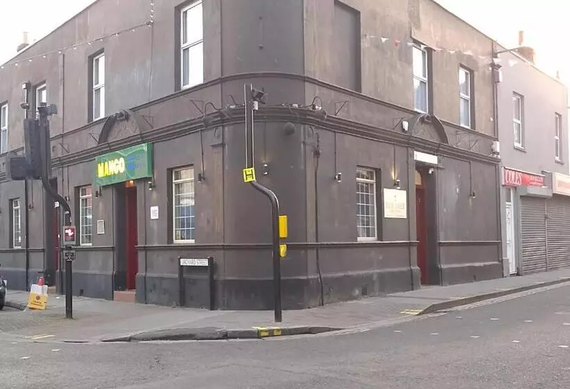 Aamiaismajoitus (B&B) Elm Tree Guest House