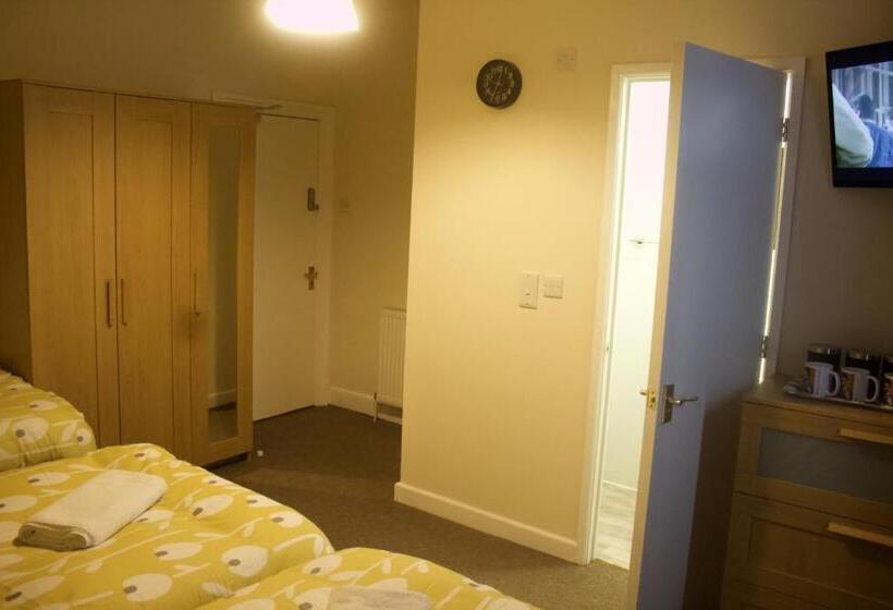 Bed and Breakfast Elm Tree Guest House