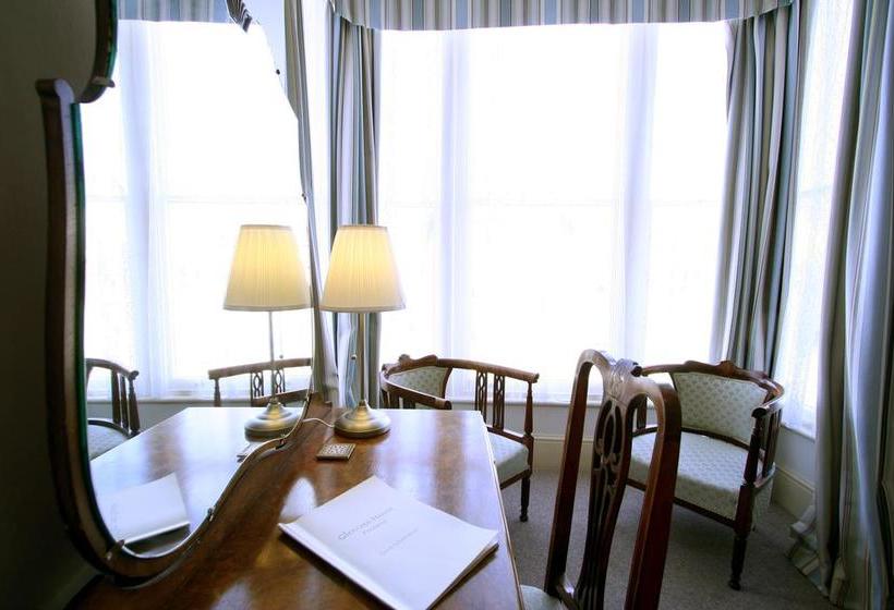 민박 Glencree House