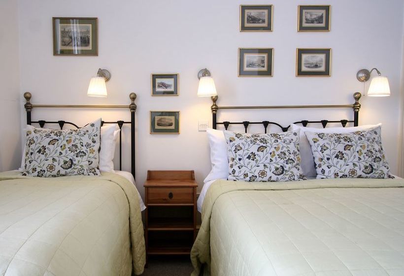 민박 Glencree House