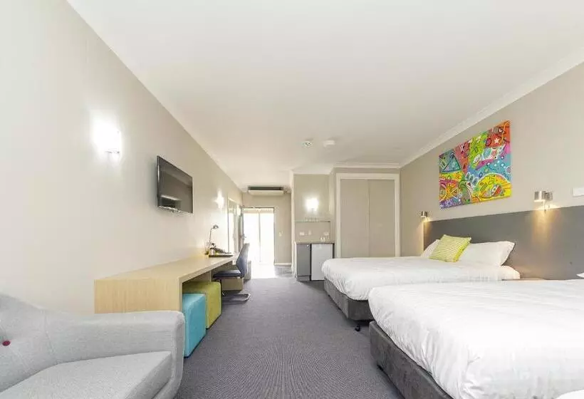Club Cowra Motel