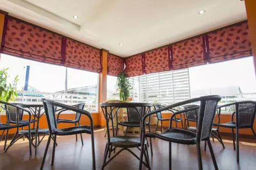 酒店 Golden Nakara Place