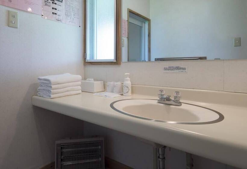 Отель Izumigo Ambient Azumino Cottage