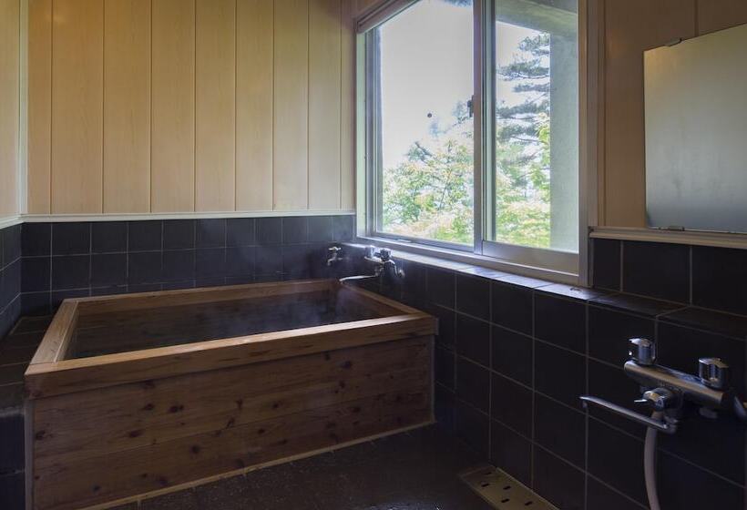 Отель Izumigo Ambient Azumino Cottage