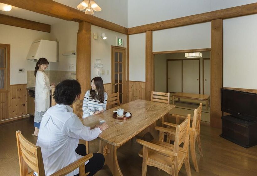 Отель Izumigo Ambient Azumino Cottage