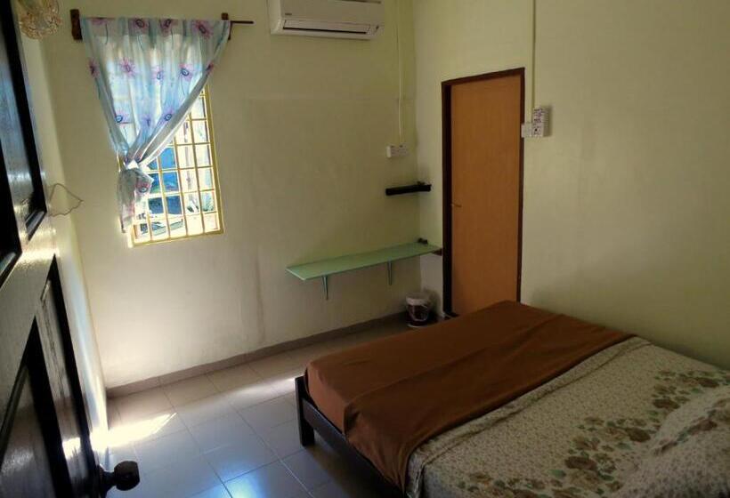 בית מלון כפרי Pangkor Guesthouse Spk