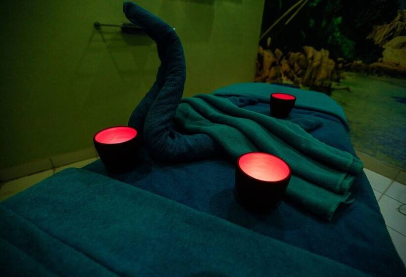 هتل Tolip Family Park