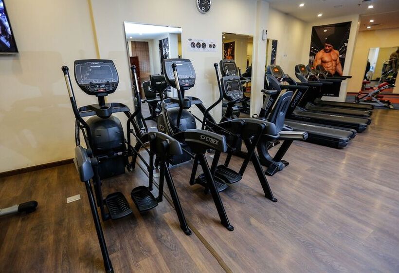 هتل Tolip Family Park