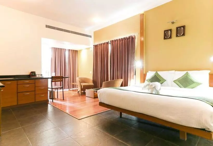 Hotel Treebo Cartier