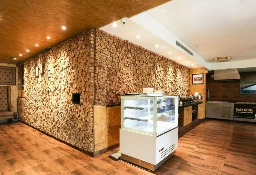 Hotel Treebo Cartier