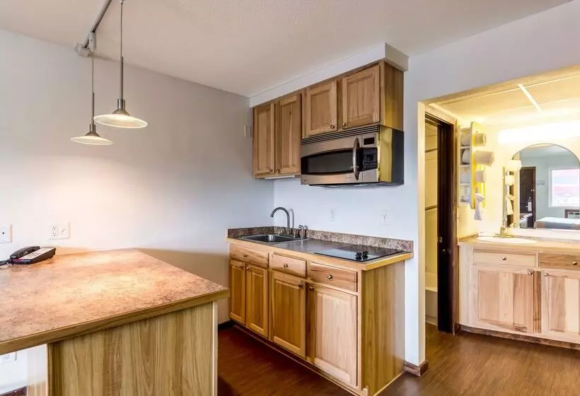 Motel 6missoula, Mt  University