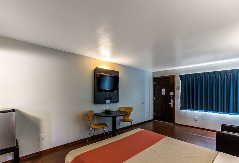 Motel 6missoula, Mt University